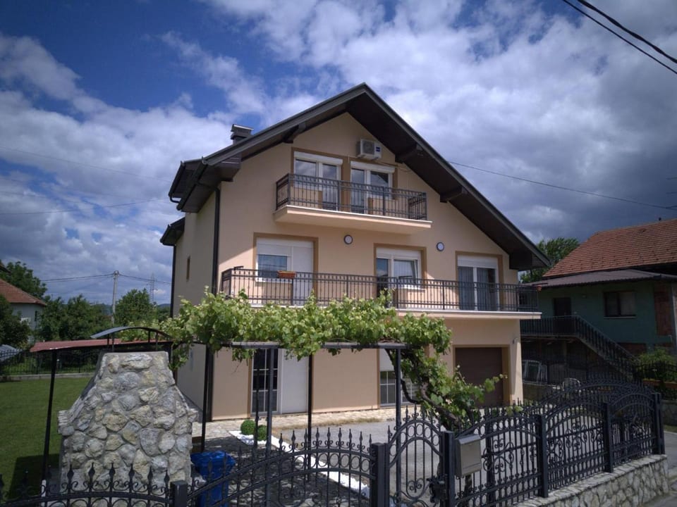 Bosnia Spring Villa