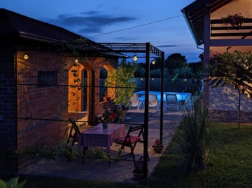Photo 2 for Wisteria Lodge