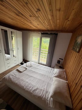 Photo 5 for Weekend getaway house