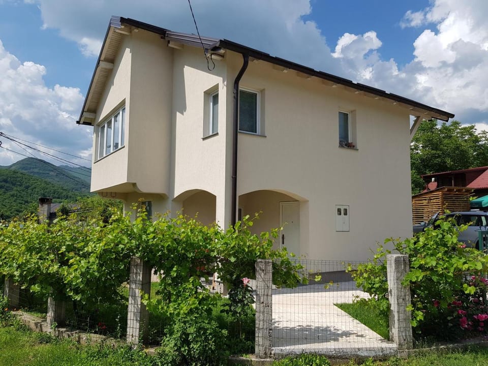 Lakeview rest Home