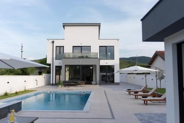Photo 5 for Villa H