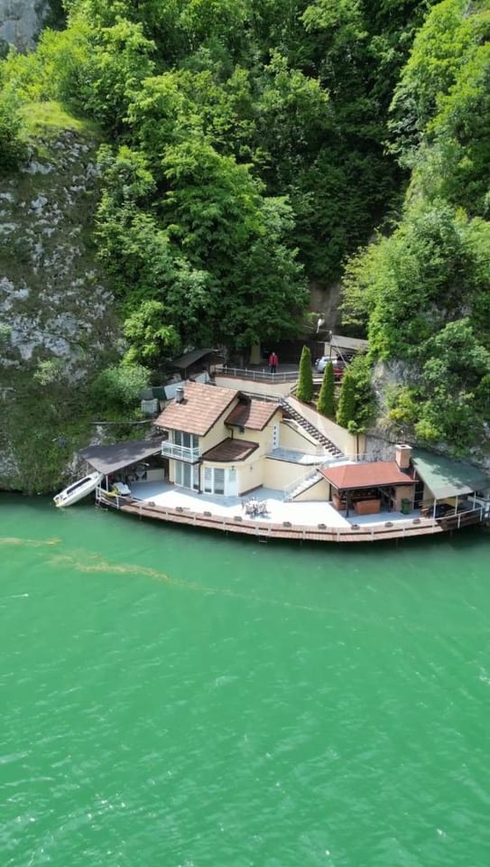 Vikendica Kruna Zvorničko Jezero