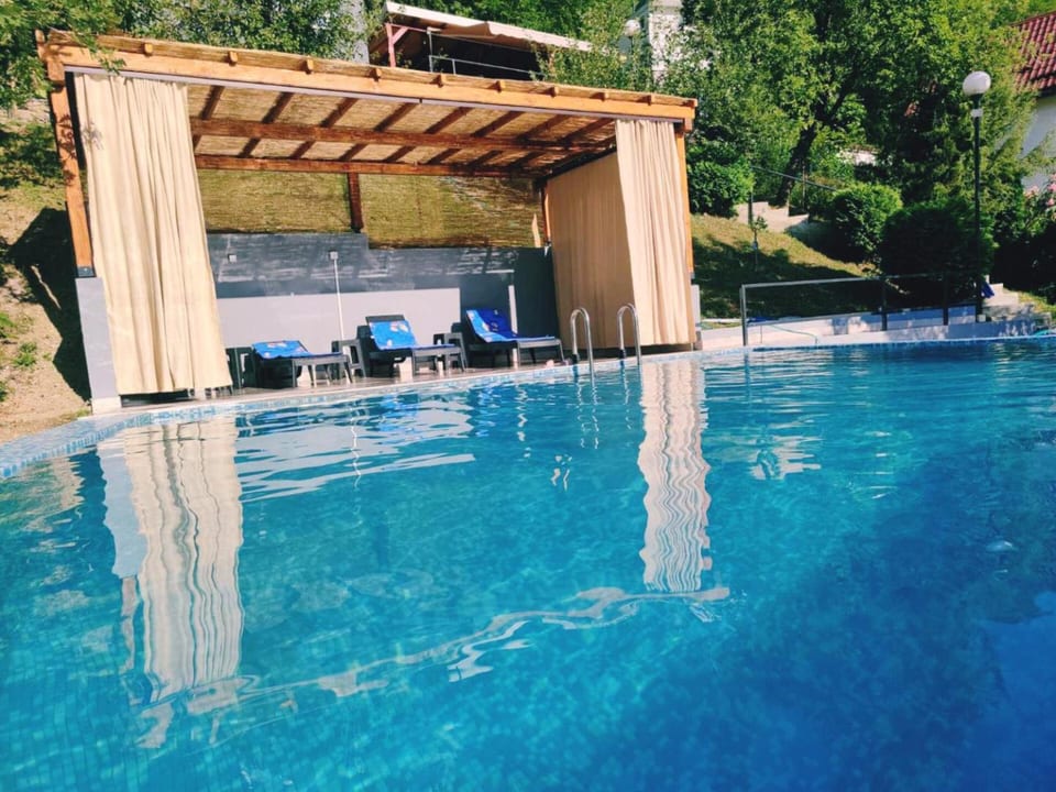 Jablanica villa with pool