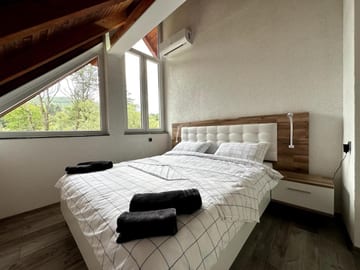 Photo 4 for Rijeka Villa - Spacious 4BR with Jacuzzi and Pool