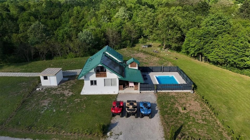 Grmec Cabins Rental