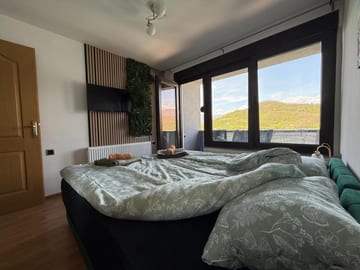 Fotografija 3 za 'Miris Ljeta' Cozy Lakefront Holiday Home