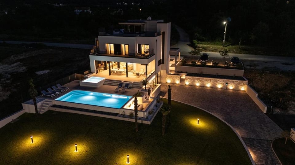 Amarande Luxury Villa