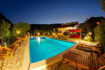 Photo 2 for Villa Gana-Green Oasis with Heated Pool