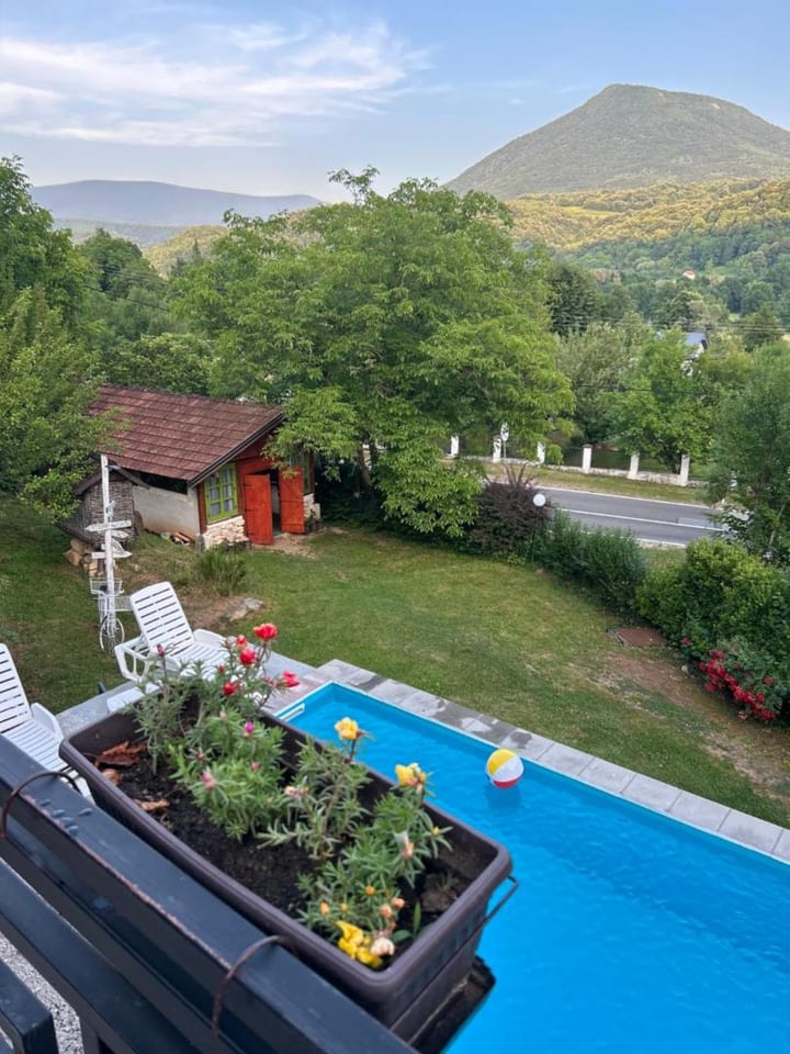 Green Hill, villa za odmor sa bazenom
