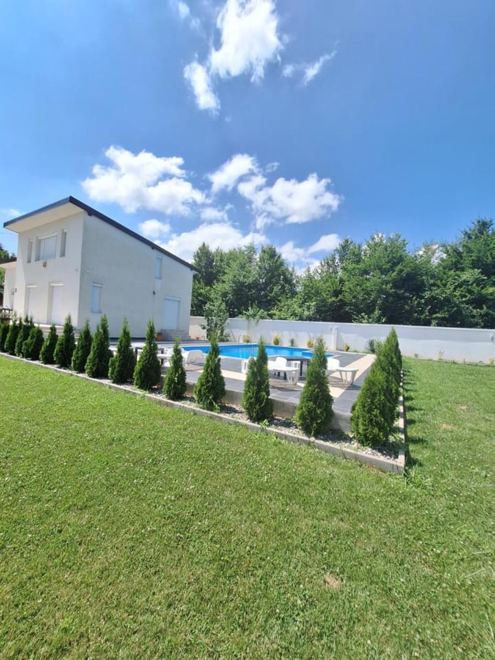 Villa Arkado