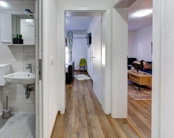 Photo 2 for Guesthouse Check In - Apartments & Rooms