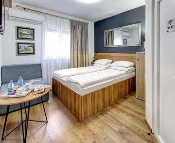 Photo 3 for Guesthouse Check In - Apartments & Rooms