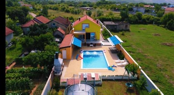 Fotografija 3 za Holiday Home Revita Cocktail