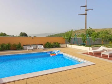 Fotografija 2 za Holiday Home Revita Cocktail