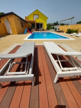 Fotografija 4 za Holiday Home Revita Cocktail