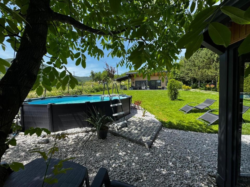 Residence Wood Pool & SPA