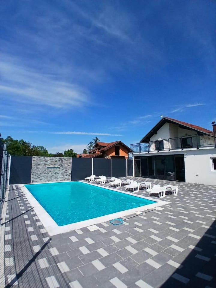 DreamHome Mušić-Gomjenica