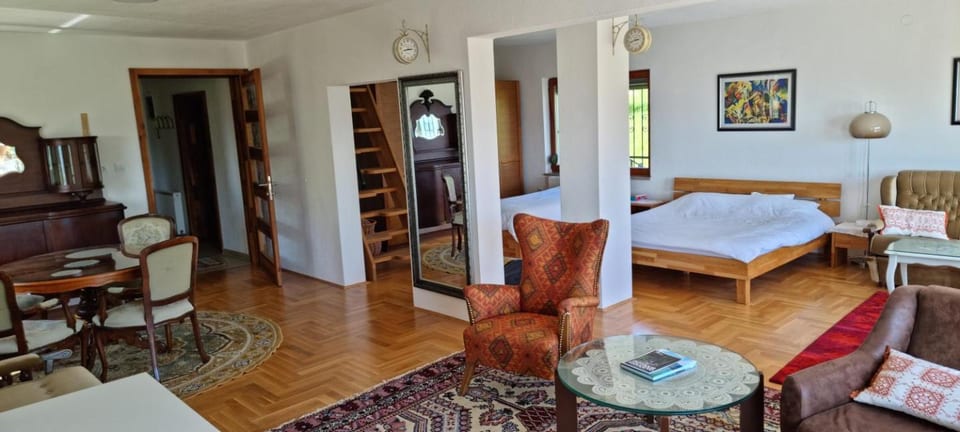 villa America apartments