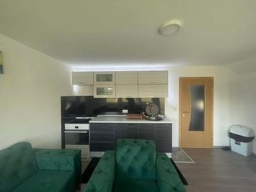 Photo 4 for V&M House