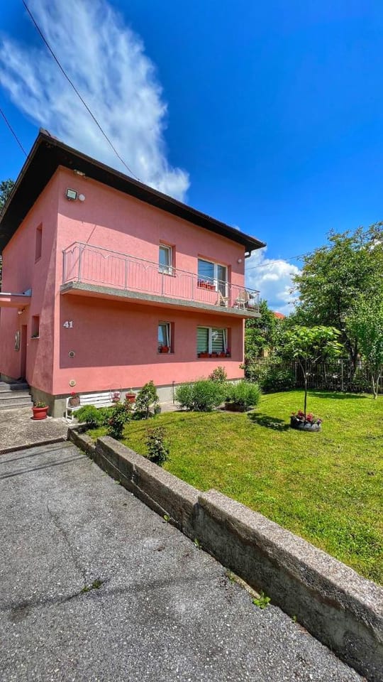 Guest House Bosnian House