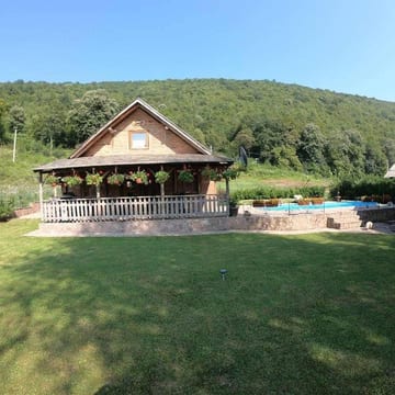 Fotografija 5 za "River paradise" Vikendica sa bazenom, ladarom i kaminom na samoj obali Vrbasa Banja Luka