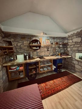 Photo 5 for Stone house with pool