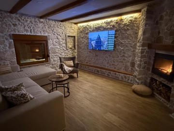 Photo 3 for Sunset Stone Villa