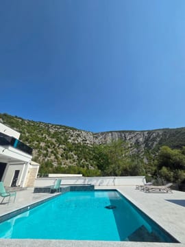 Photo 5 for The Bunica Residence