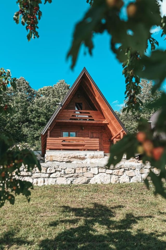Domaćinstvo braća Rebić