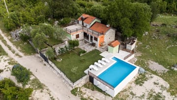 Photo 2 for Villa Mramor