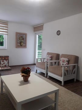 Photo 4 for Nadia's home