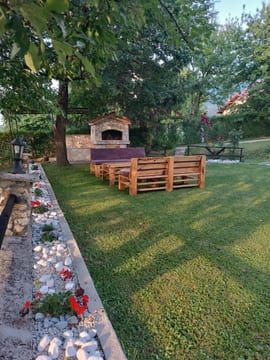 Photo 4 for Tranquil Retreat - "Villa Green Oasis"