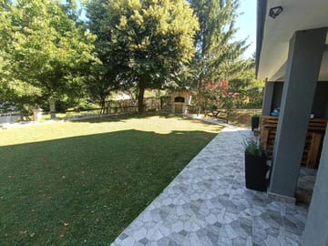 Photo 3 for Tranquil Retreat - "Villa Green Oasis"
